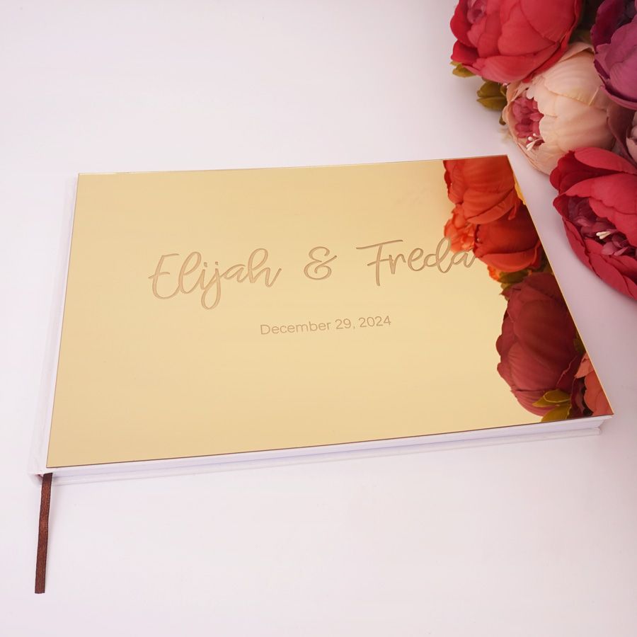 Personalized Guest Book - 25x18 CM buku tamu unik emas