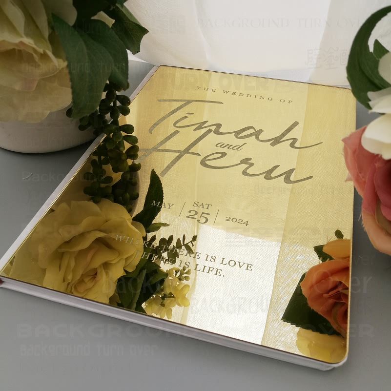 Buku Tamu Pernikahan Personal  - Personalized Guest Book ulasan dan harga