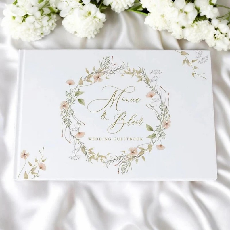 Buku Tamu Pernikahan yang Dipe - Personalized Guest Book ulasan dan harga
